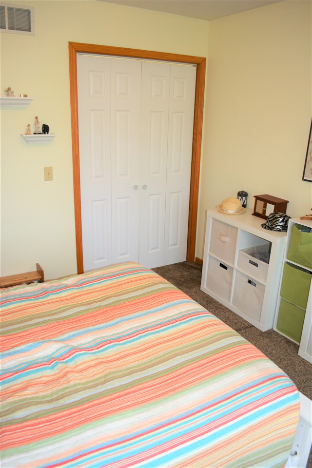 8718 East River Road Mount Pleasant, MI 48858 - Photo 15 of 34 1864540-14.JPG