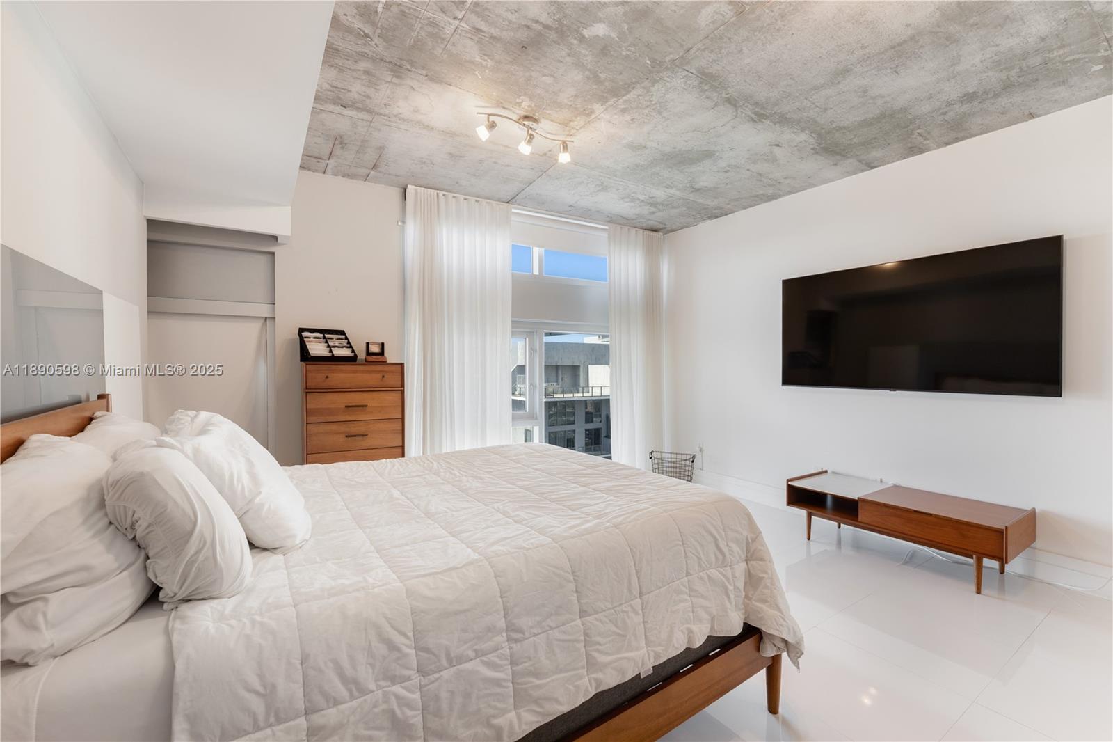 3301 Northeast 1st Avenue, Unit PH7 Miami, FL 33137 - Photo 20 of 30