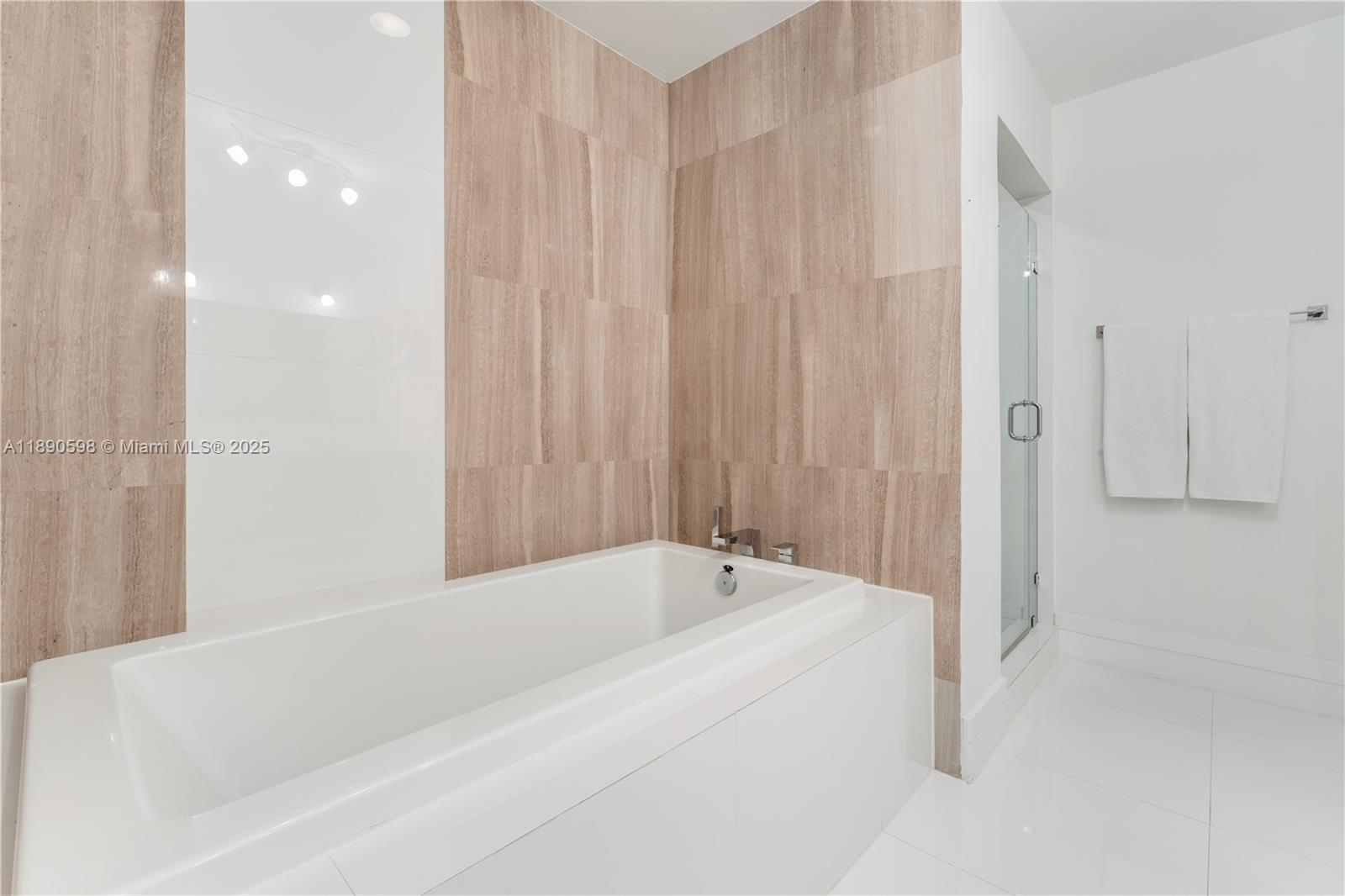 3301 Northeast 1st Avenue, Unit PH7 Miami, FL 33137 - Photo 24 of 30