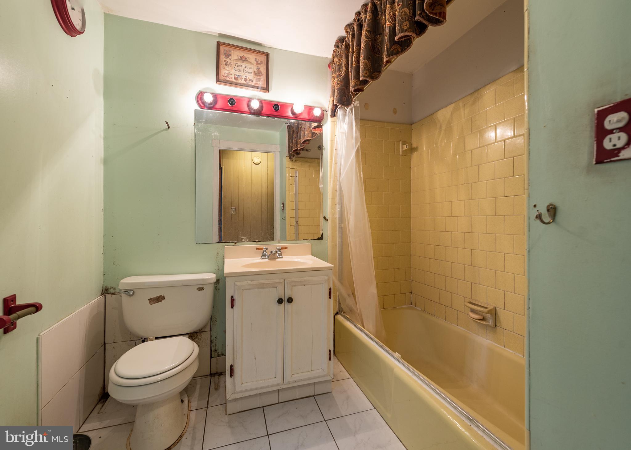 4209 Old Milford Mill Road Baltimore, MD 21208 - Photo 10 of 12 Full Bath
