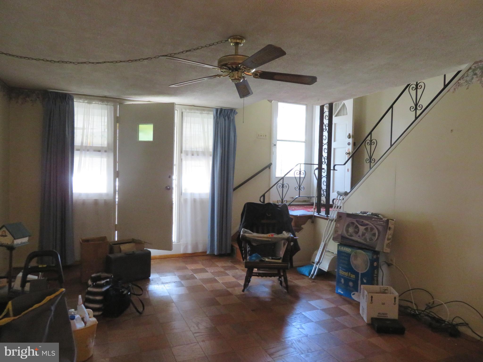 4803 Midline Road Baltimore, MD 21206 - Photo 4 of 14