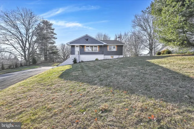 $395,000 | 4 Truce Road, New Providence, PA 17560