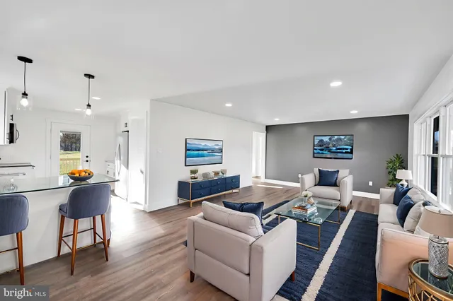 $395,000 | 4 Truce Road, New Providence, PA 17560