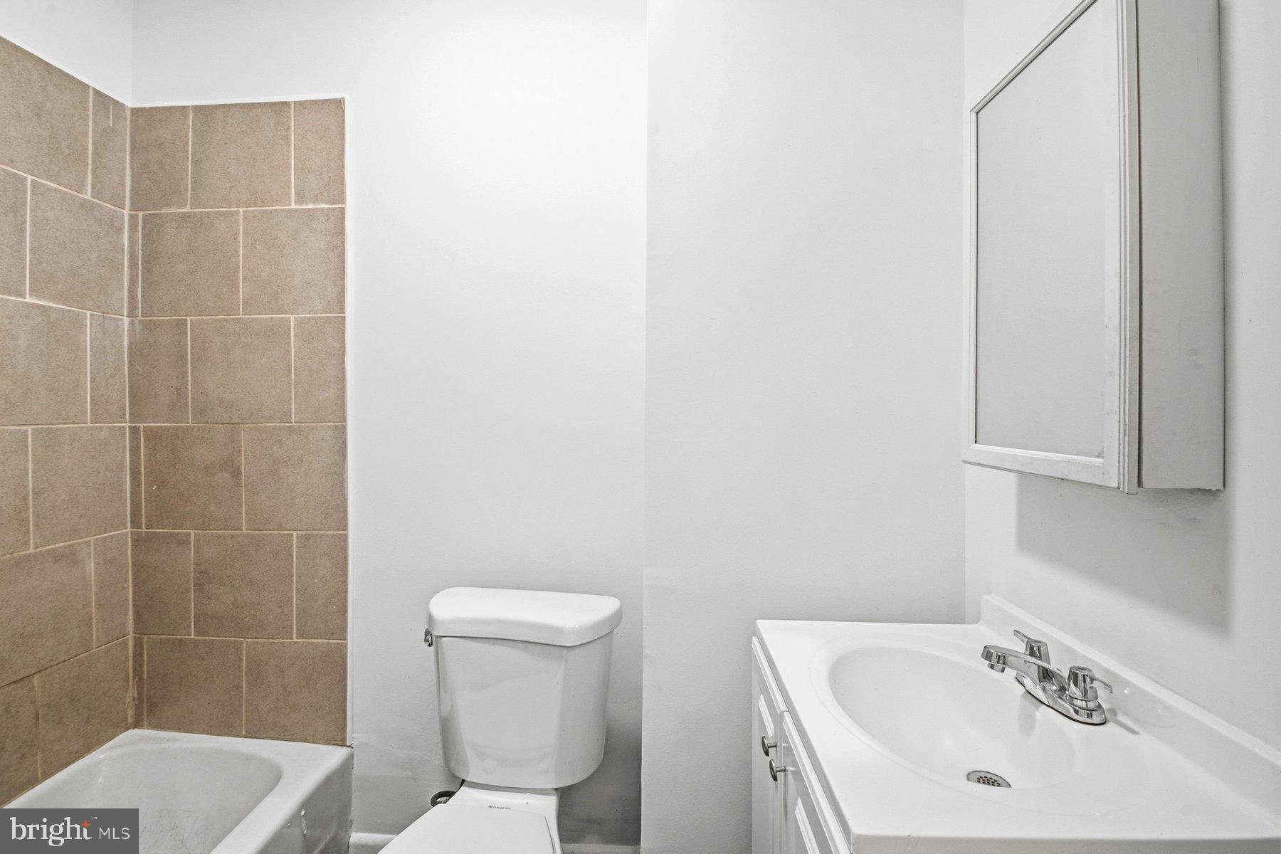 130 Collins Avenue Baltimore, MD 21229 - Photo 24 of 29