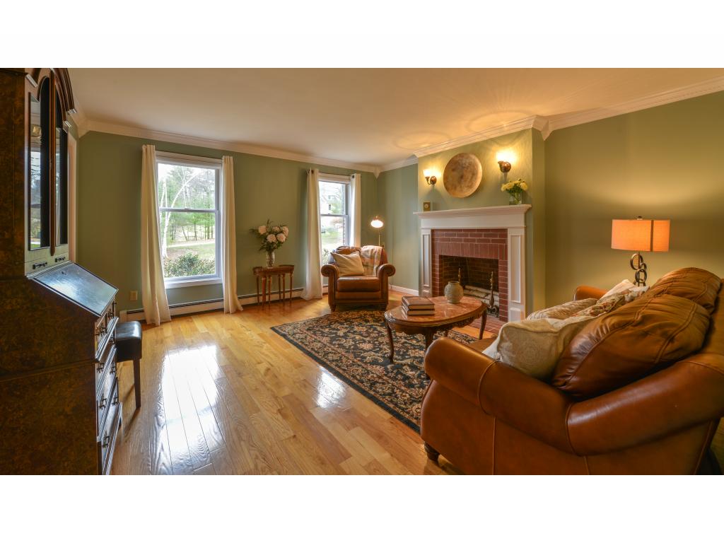 1 Hubbard Road Amherst, NH 03031 - Photo 3 of 33