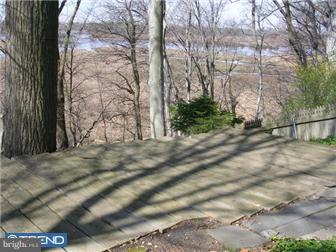 44 Edgewood Road Bordentown, NJ 08505 - Photo 11 of 12 View