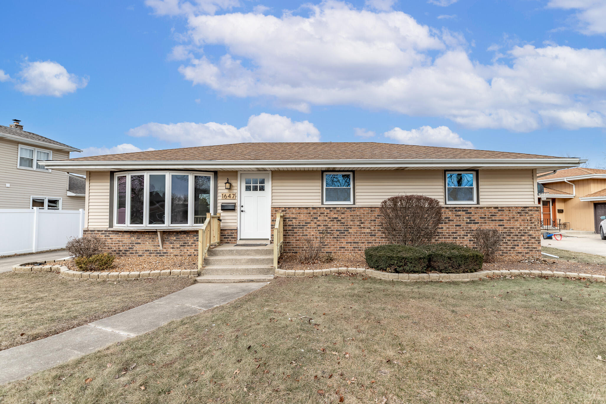 1647 Heather Drive Munster, IN 46321 - Photo 1 of 1 a house view with a garden space