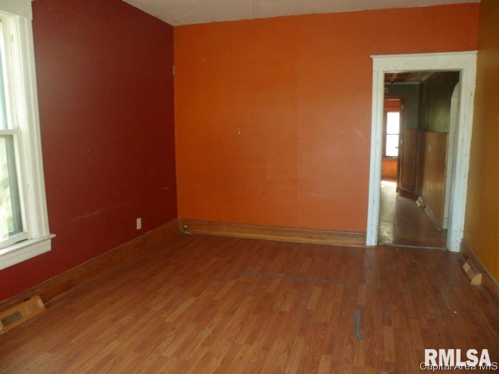 554 West Elliott Avenue Springfield, IL 62702 - Photo 8 of 9