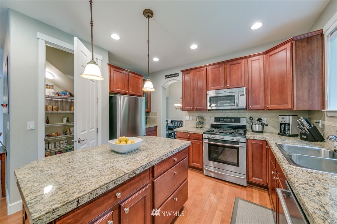 212 156th Place Southeast Bothell, WA 98012 - Photo 11 of 25