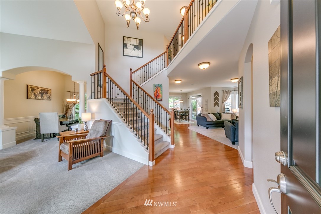 212 156th Place Southeast Bothell, WA 98012 - Photo 4 of 25