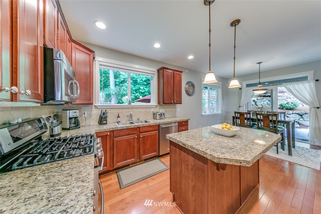 212 156th Place Southeast Bothell, WA 98012 - Photo 9 of 25