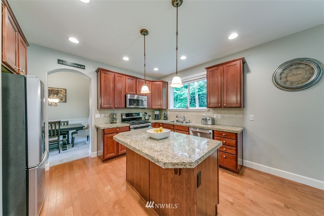 212 156th Place Southeast Bothell, WA 98012 - Photo 10 of 25