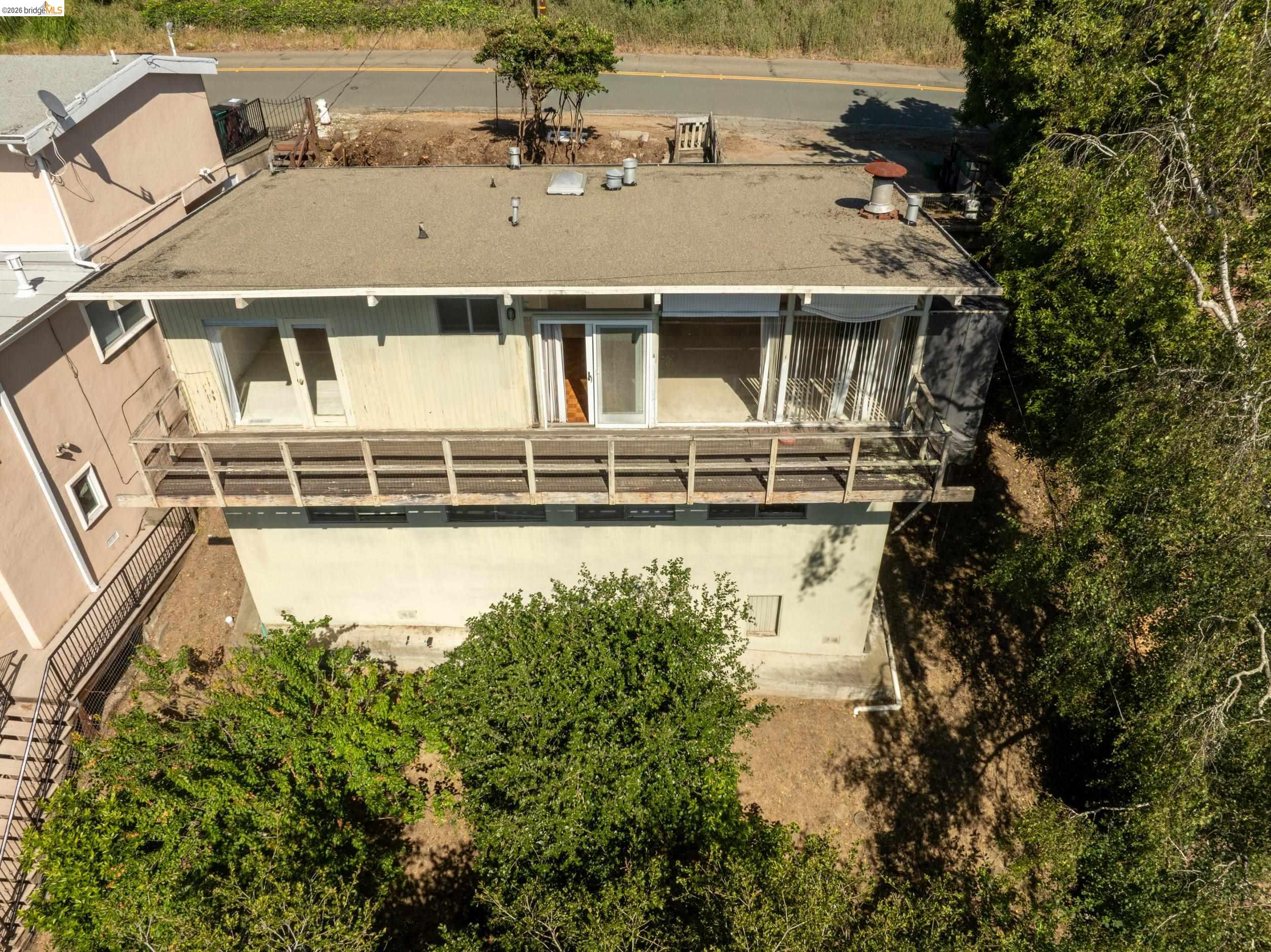 7279 Snake Road Oakland, CA 94611 - Photo 38 of 50