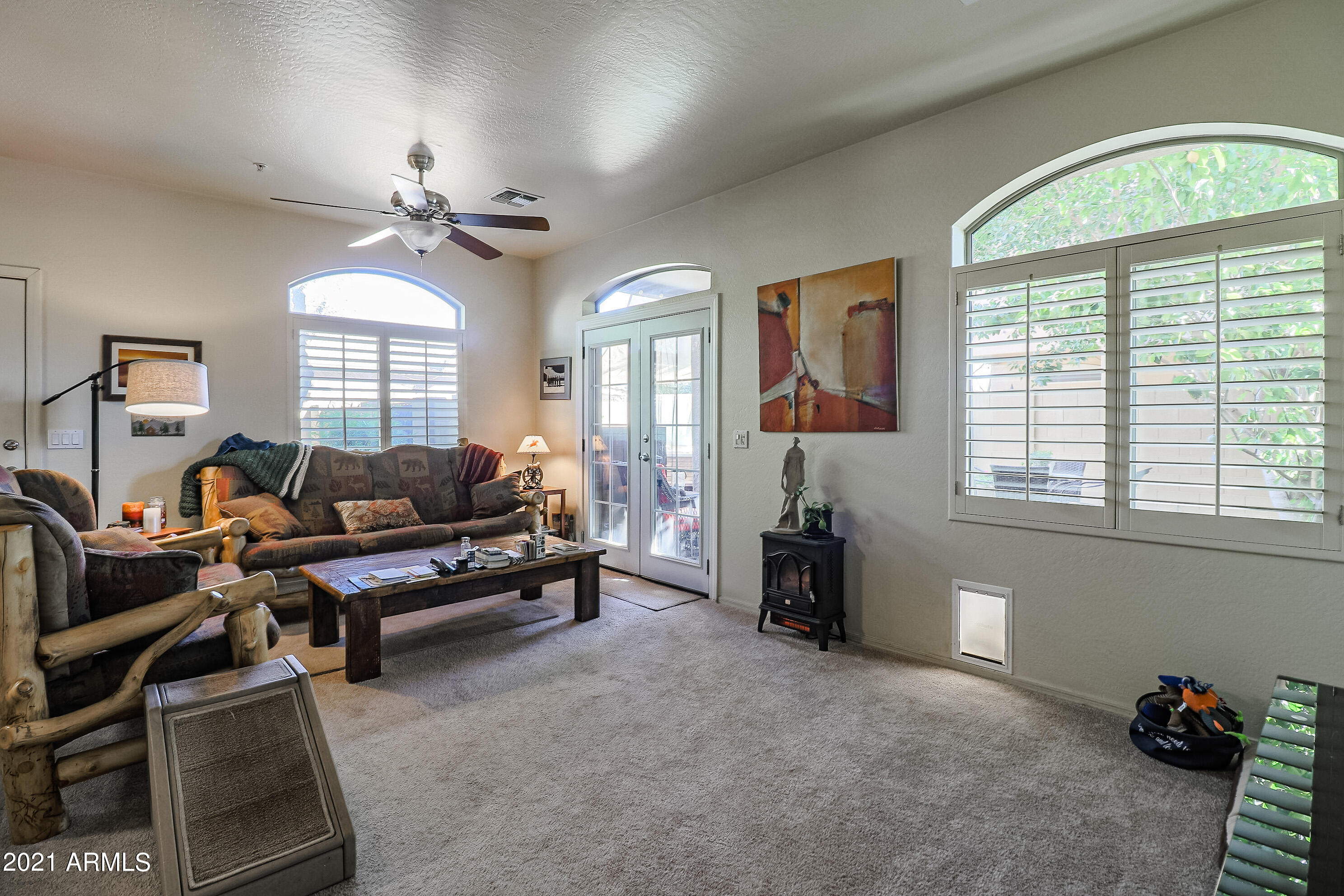 2150 East Bell Road, Unit 1114 Phoenix, AZ 85022 - Photo 1 of 29 Light & Open