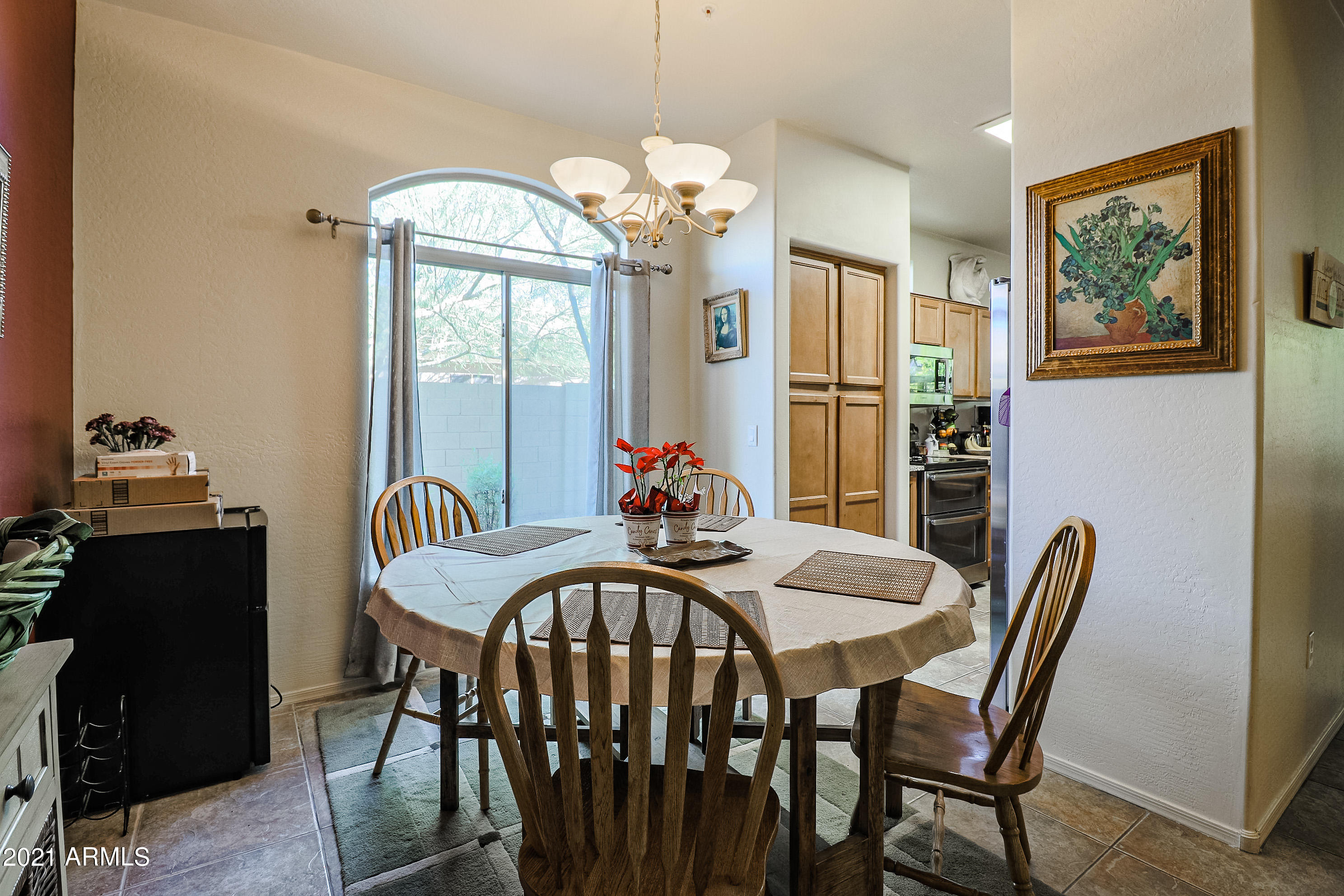 2150 East Bell Road, Unit 1114 Phoenix, AZ 85022 - Photo 14 of 29 Dining
