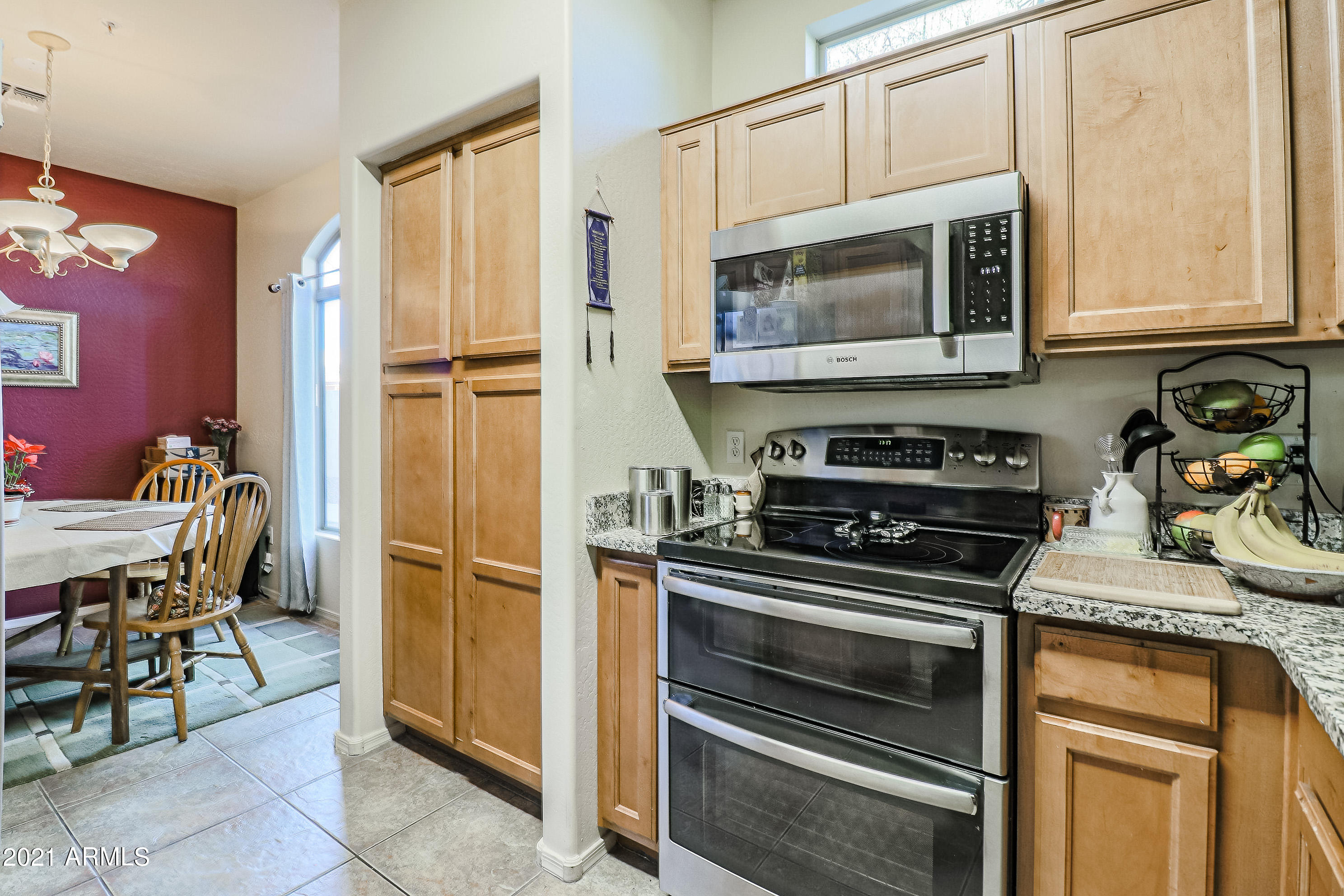2150 East Bell Road, Unit 1114 Phoenix, AZ 85022 - Photo 15 of 29 Kitchen