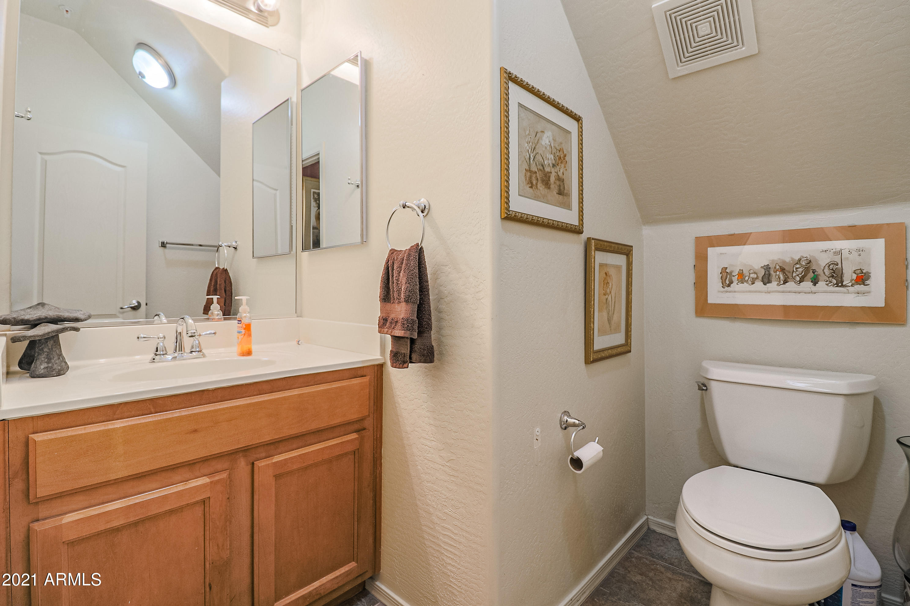 2150 East Bell Road, Unit 1114 Phoenix, AZ 85022 - Photo 16 of 29 1/2 Bath