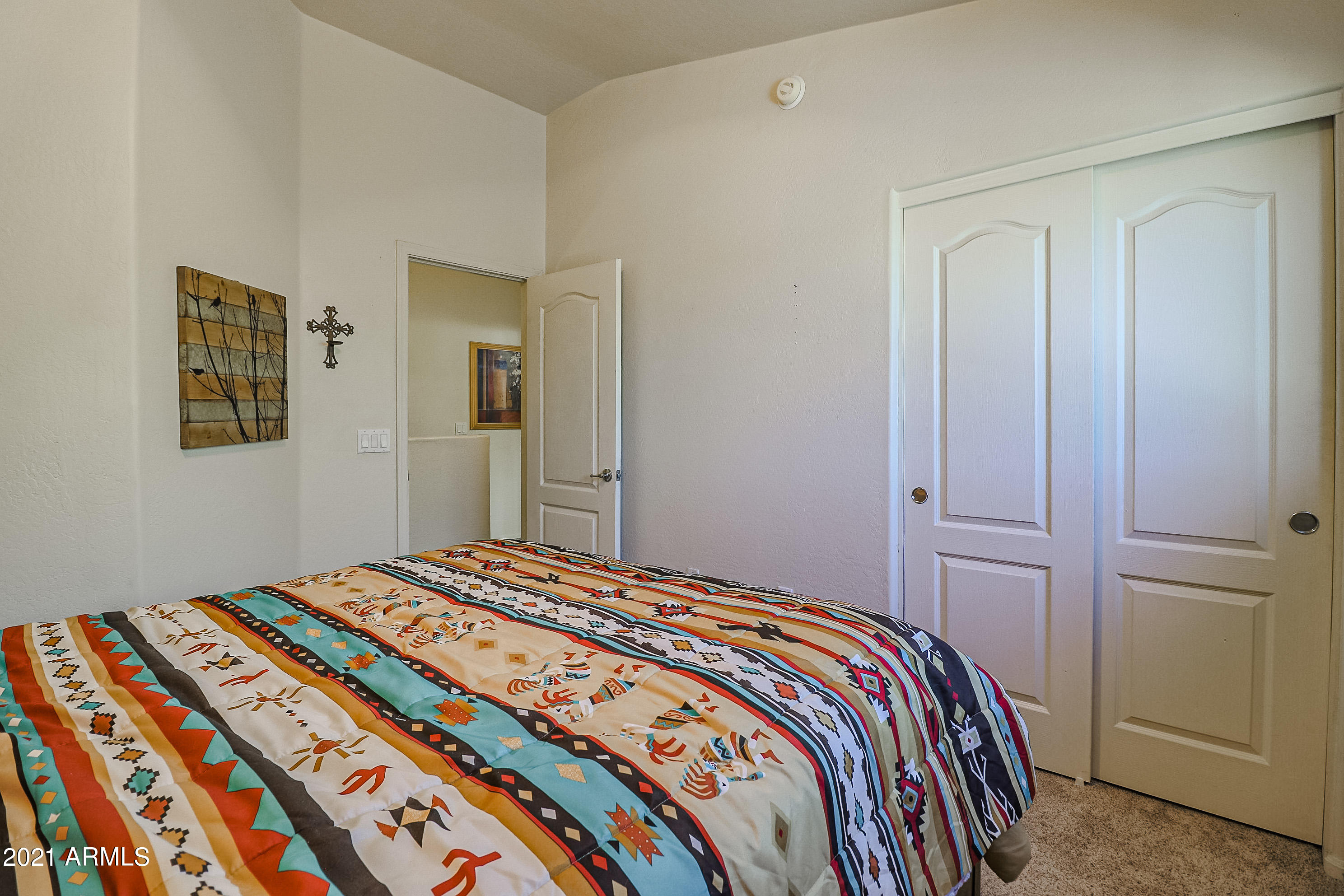 2150 East Bell Road, Unit 1114 Phoenix, AZ 85022 - Photo 25 of 29 3rd Guest Bedroom