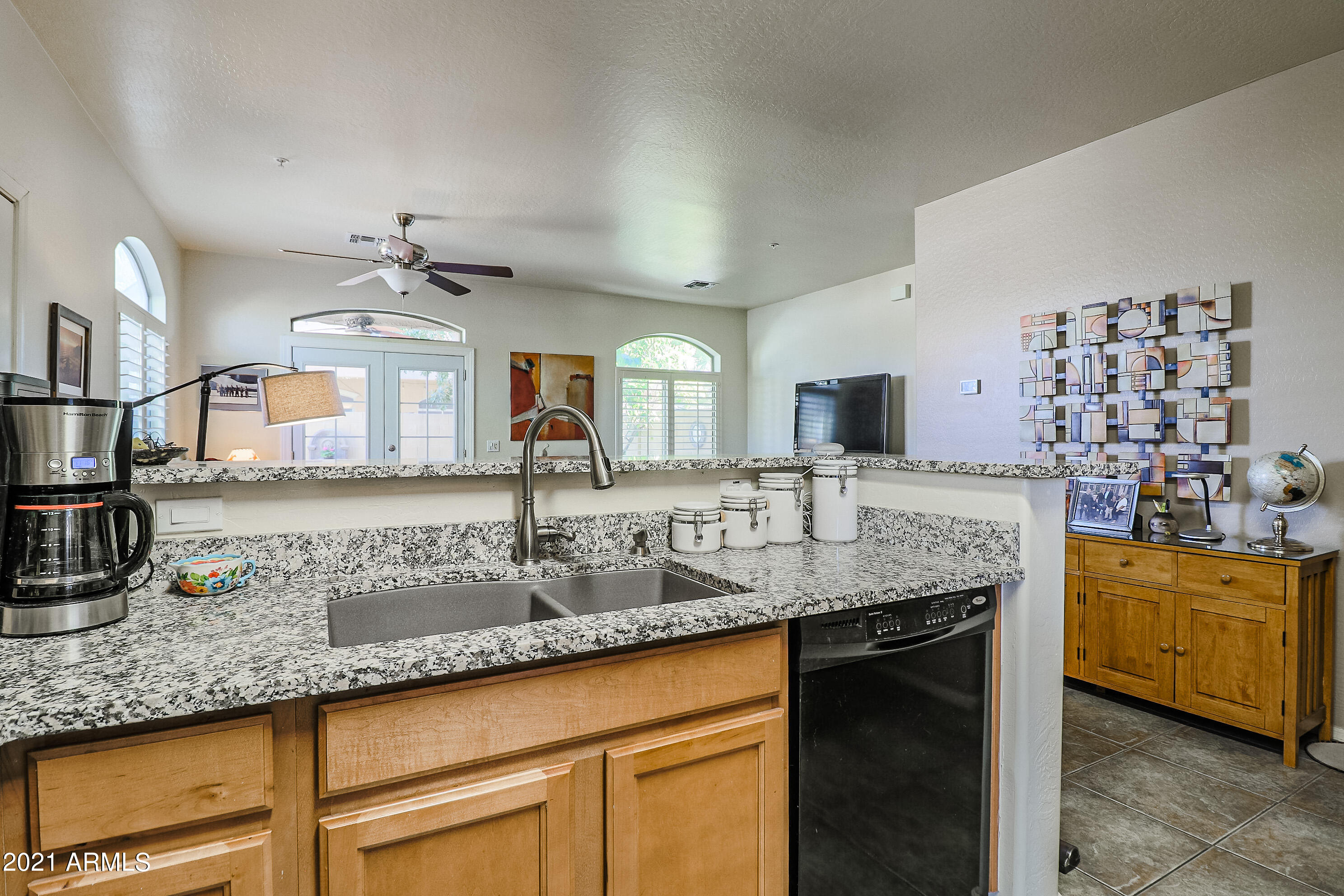 2150 East Bell Road, Unit 1114 Phoenix, AZ 85022 - Photo 4 of 29 Open Spaces