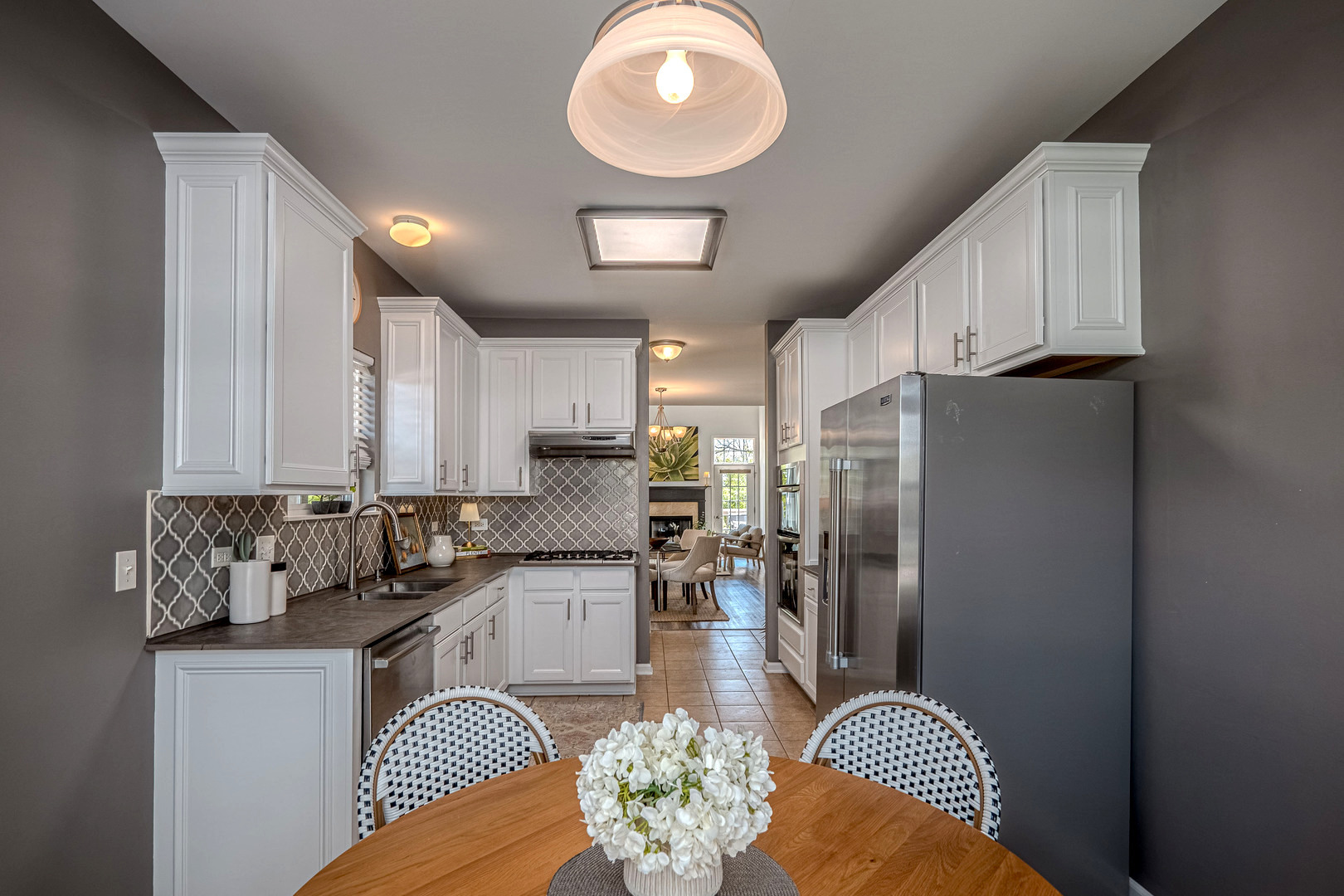 758 Oak Hollow Road Crystal Lake, IL 60014 - Photo 11 of 37