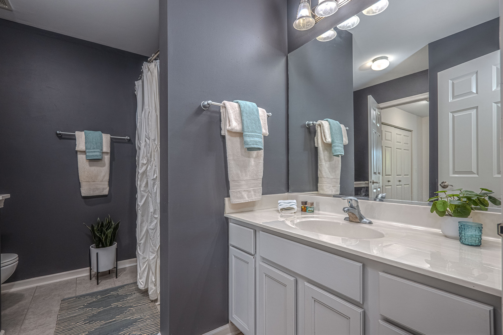 758 Oak Hollow Road Crystal Lake, IL 60014 - Photo 25 of 37