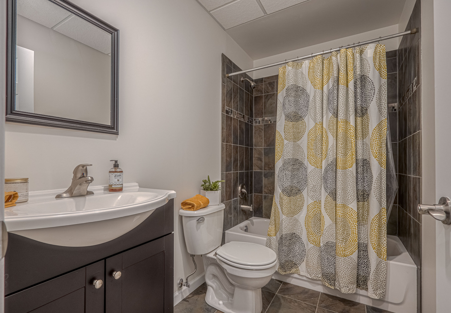 758 Oak Hollow Road Crystal Lake, IL 60014 - Photo 29 of 37