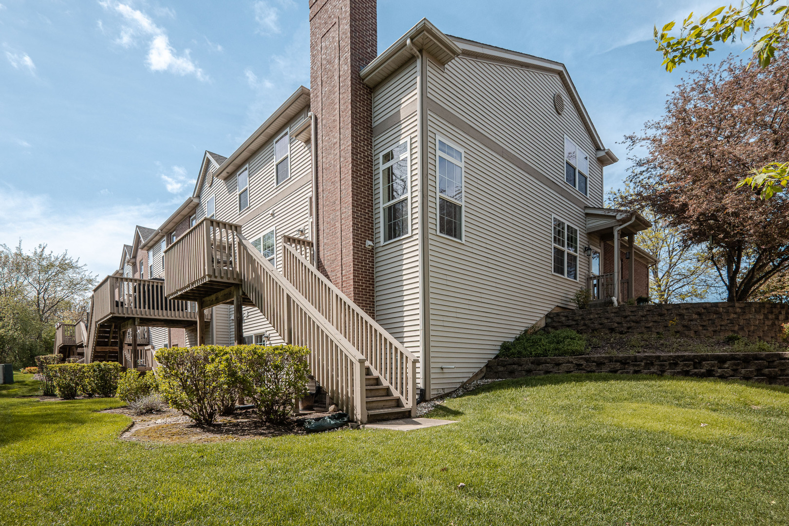 758 Oak Hollow Road Crystal Lake, IL 60014 - Photo 32 of 37