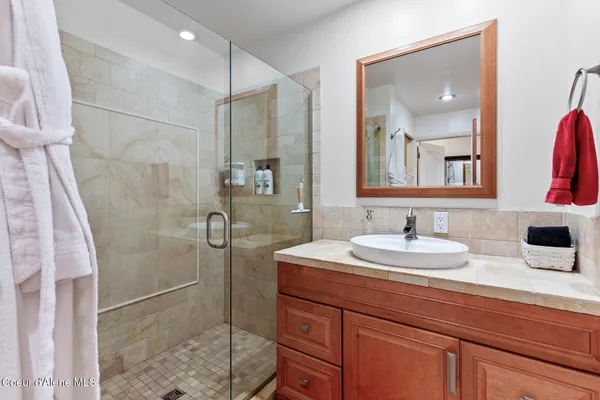 $410,000 | 18126 East Duwamish Drive, Bayview, ID 83803