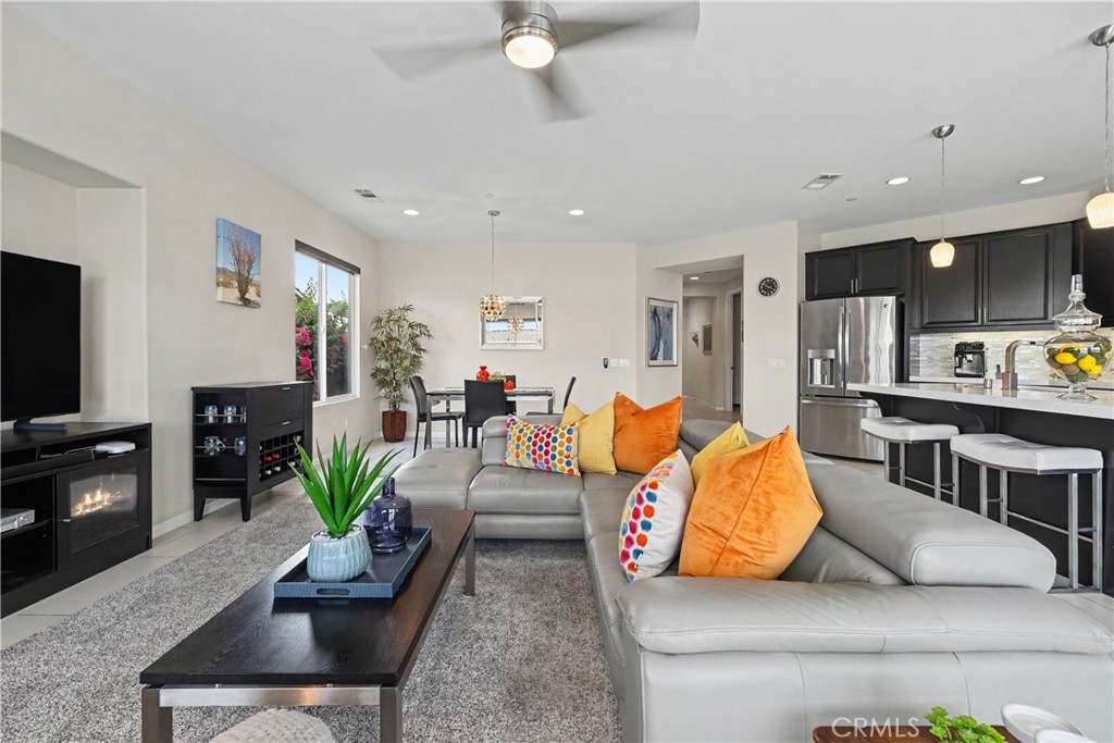 1232 Oro Ridge Palm Springs, CA 92262 - Photo 12 of 36