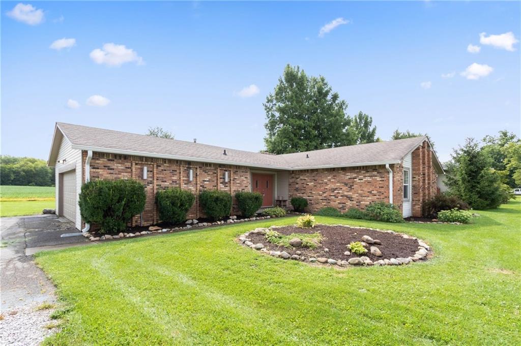 4315 Senour Road Indianapolis, IN 46239 - Photo 2 of 42