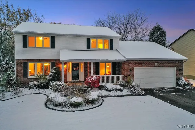 $449,900 | 12 Arrow Trail, Lancaster, NY 14086