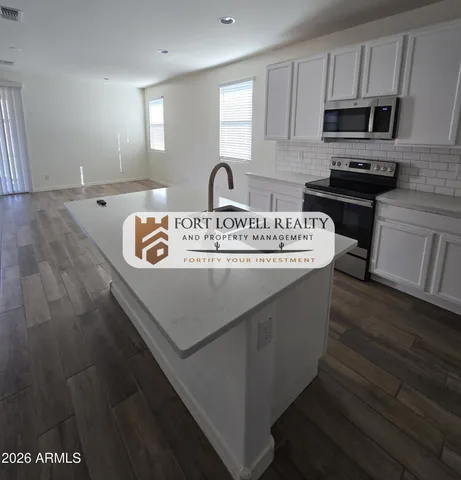 $2,300 | 2117 North 209th Lane, Buckeye, AZ 85396