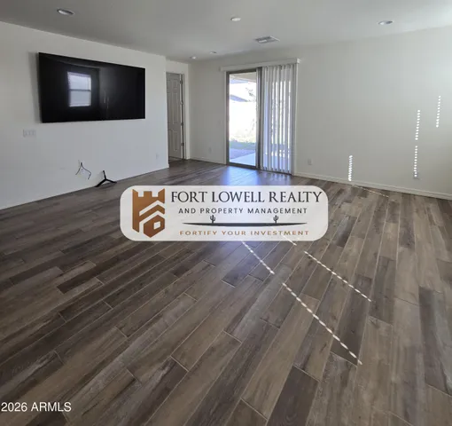 $2,300 | 2117 North 209th Lane, Buckeye, AZ 85396