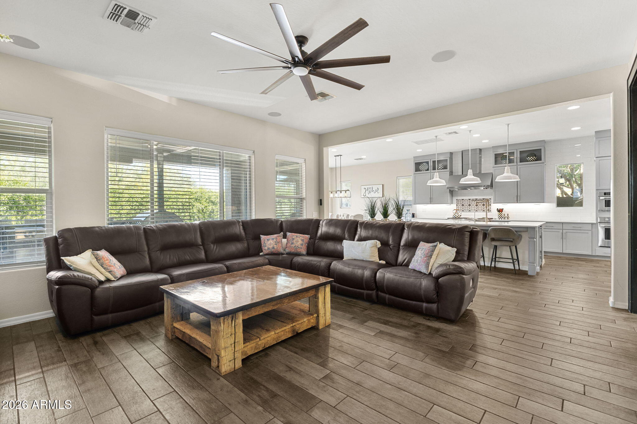 1170 East Kensington Road Gilbert, AZ 85297 - Photo 18 of 66 18-web-or-mls-1170-e-kensington-rd