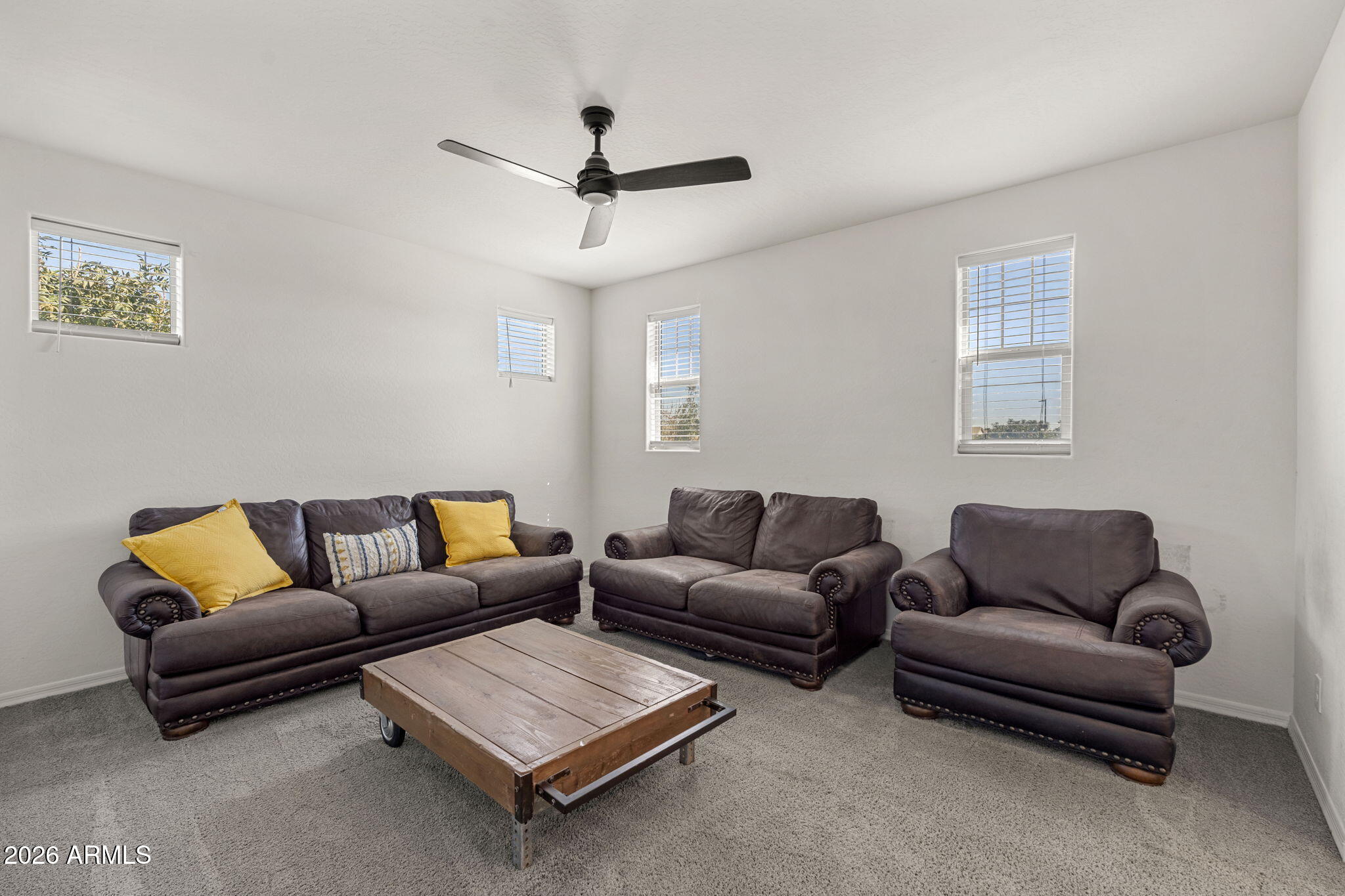 1170 East Kensington Road Gilbert, AZ 85297 - Photo 29 of 66 31-web-or-mls-1170-e-kensington-rd