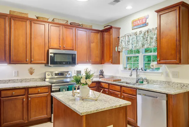 $499,000 | 100 Duck Blind Court, Summerville, SC 29483