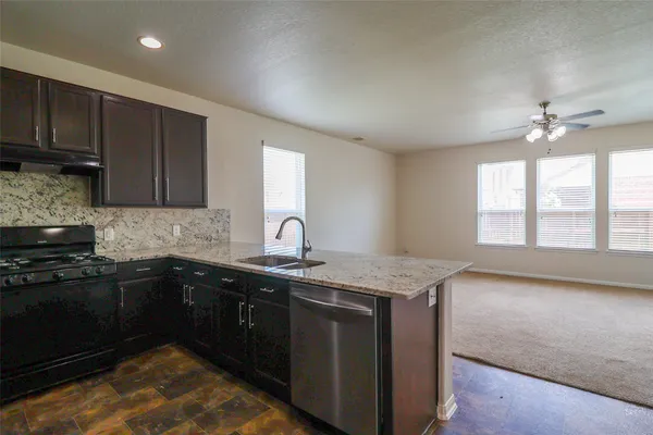 $2,700 | 10638 Dawn Pine Forest Trail, Tomball, TX 77375