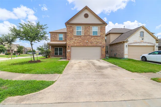 $2,900 | 10638 Dawn Pine Forest Trail, Tomball, TX 77375