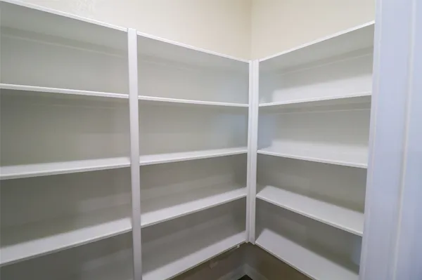 $2,700 | 10638 Dawn Pine Forest Trail, Tomball, TX 77375