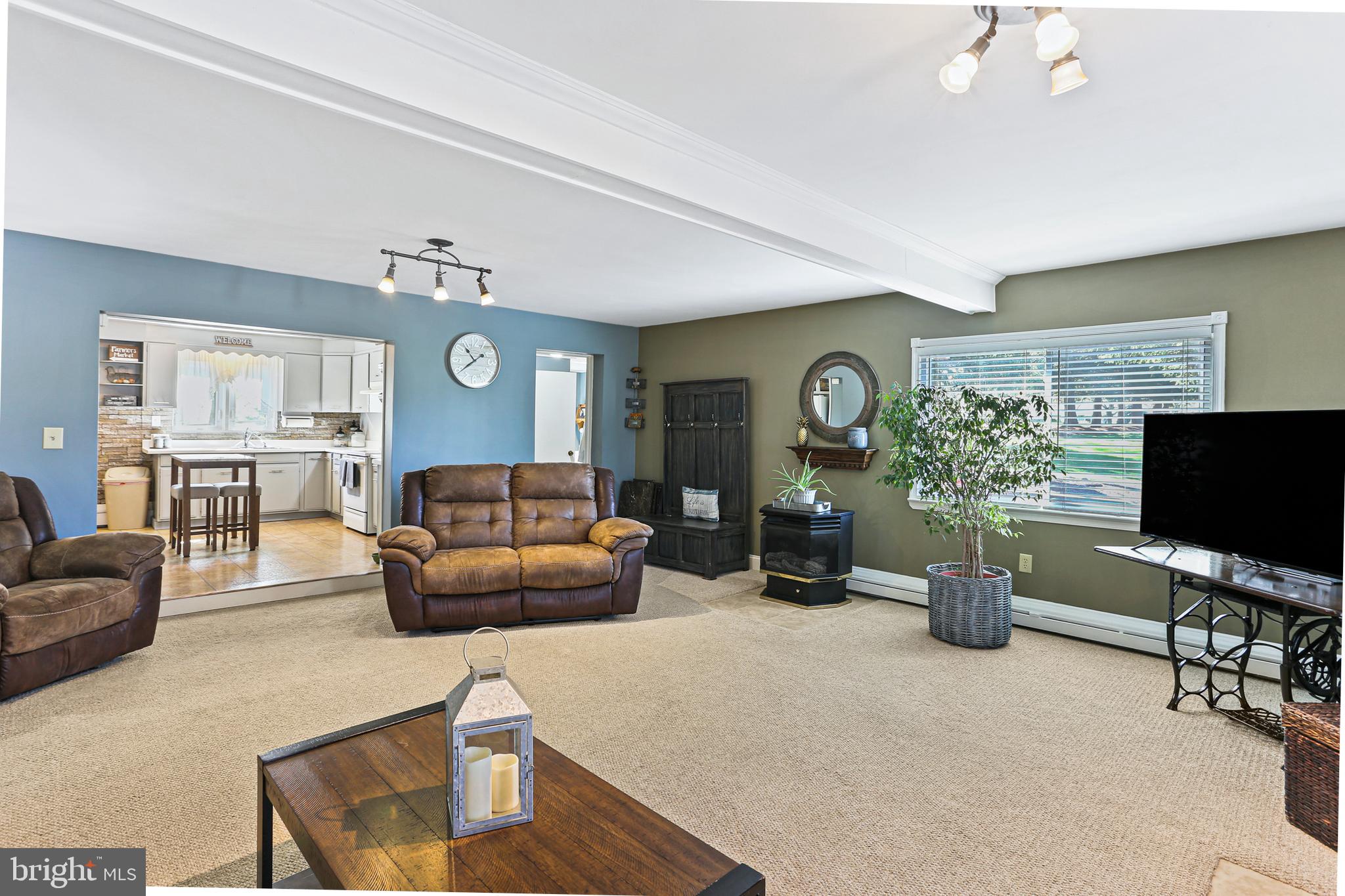 9924 Kelly Road Frederick, MD 21701 - Photo 13 of 32 Central Living/Family Room
