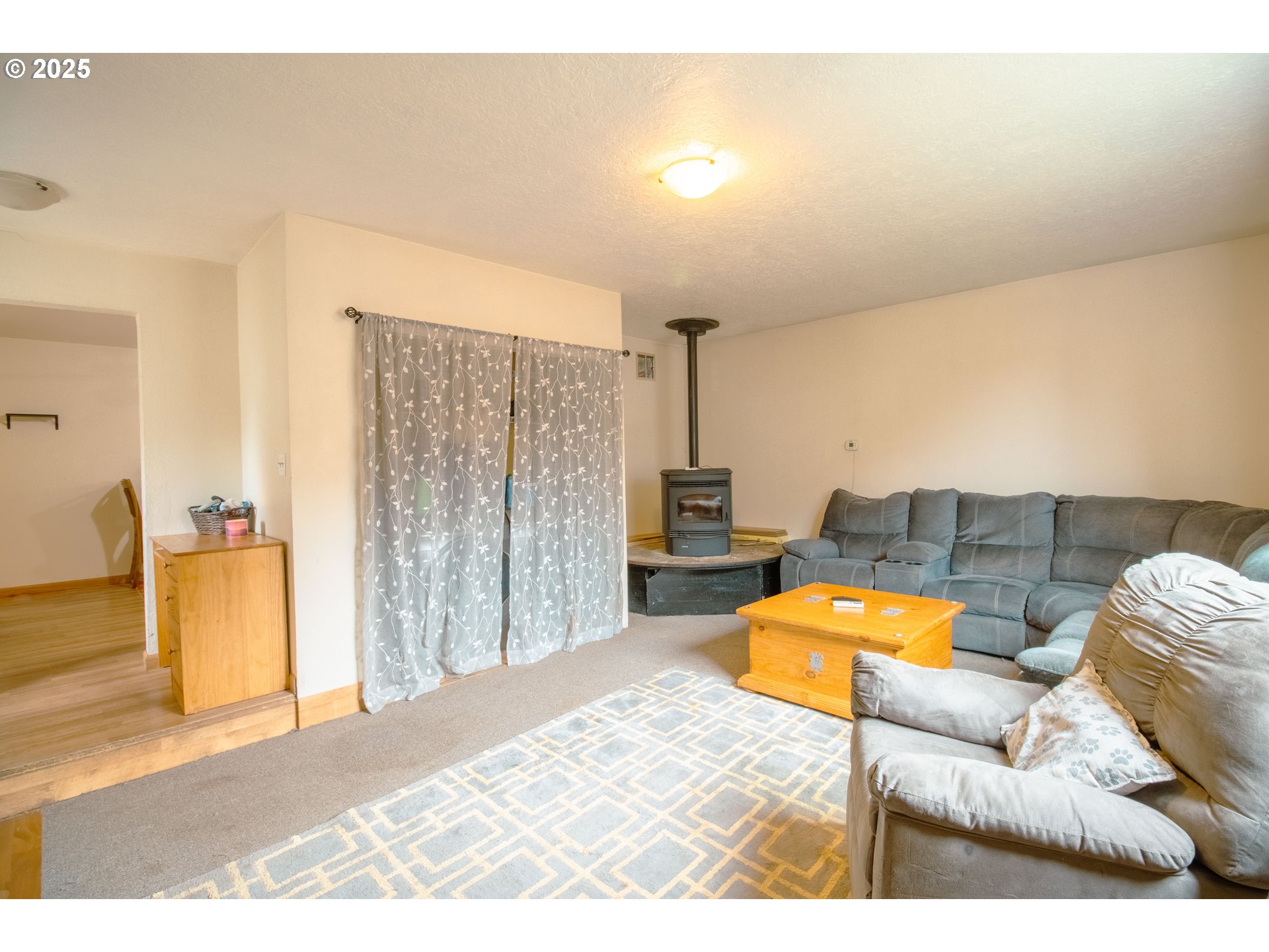 4671 Merlin Street Longview, WA 98632 - Photo 4 of 17 Gallery Image 4