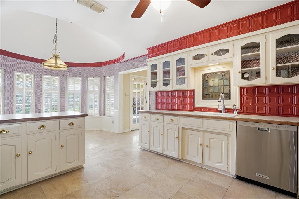 4201 Winding Way Benbrook, TX 76126 - Photo 11 of 40