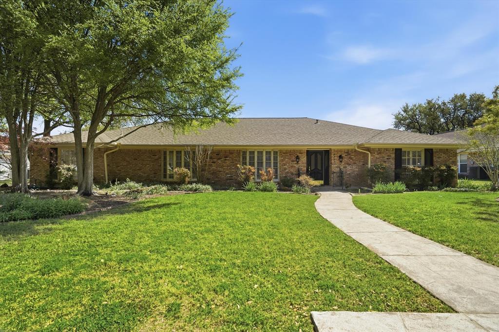 4201 Winding Way Benbrook, TX 76126 - Photo 2 of 40