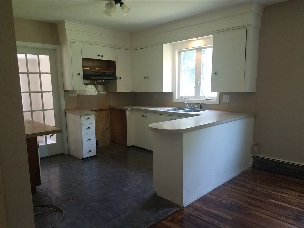 96 Brayton Road Tiverton, RI 02878 - Photo 5 of 18 96 Brayton Road Tiverton, RI 02878