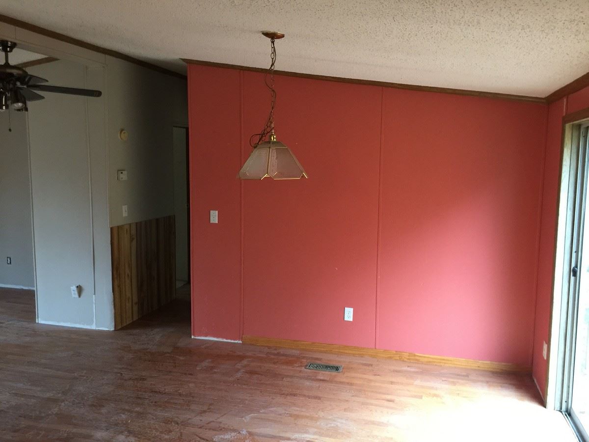 521 Thomas Road South Boardman, MI 49680 - Photo 7 of 31 1840817-6.JPG