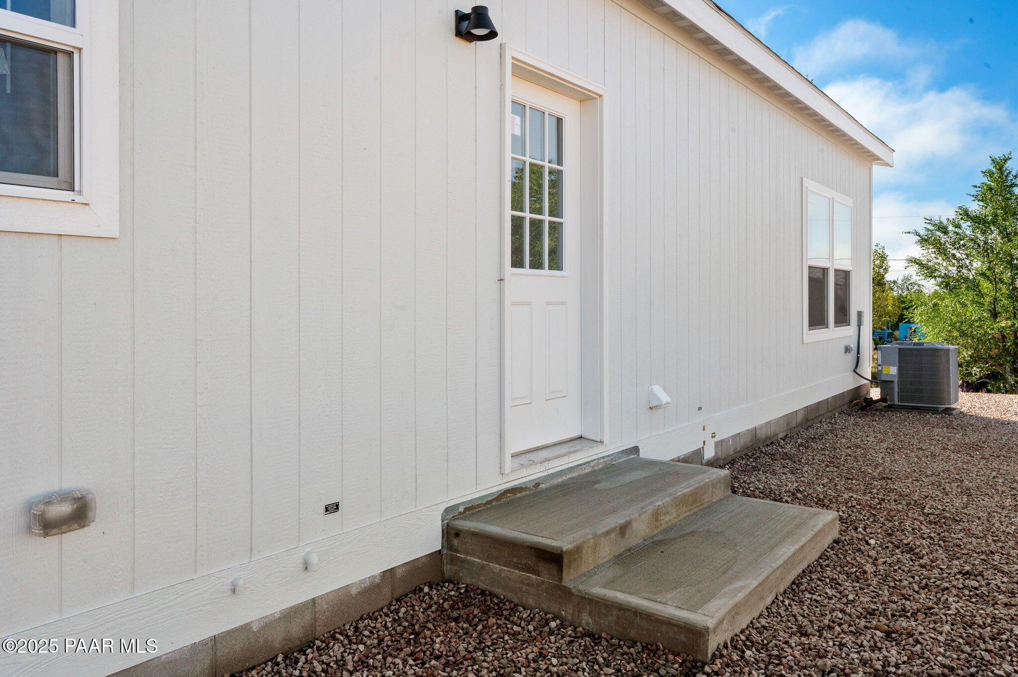 29 East Abra Road Paulden, AZ 86334 - Photo 20 of 22 a view of a small space