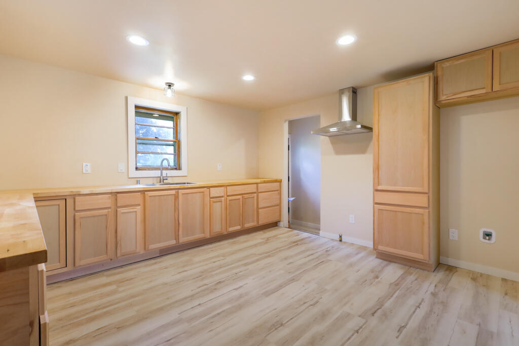 11319 Highway 151 Cato, WI 54220 - Photo 13 of 37 IMG_2265