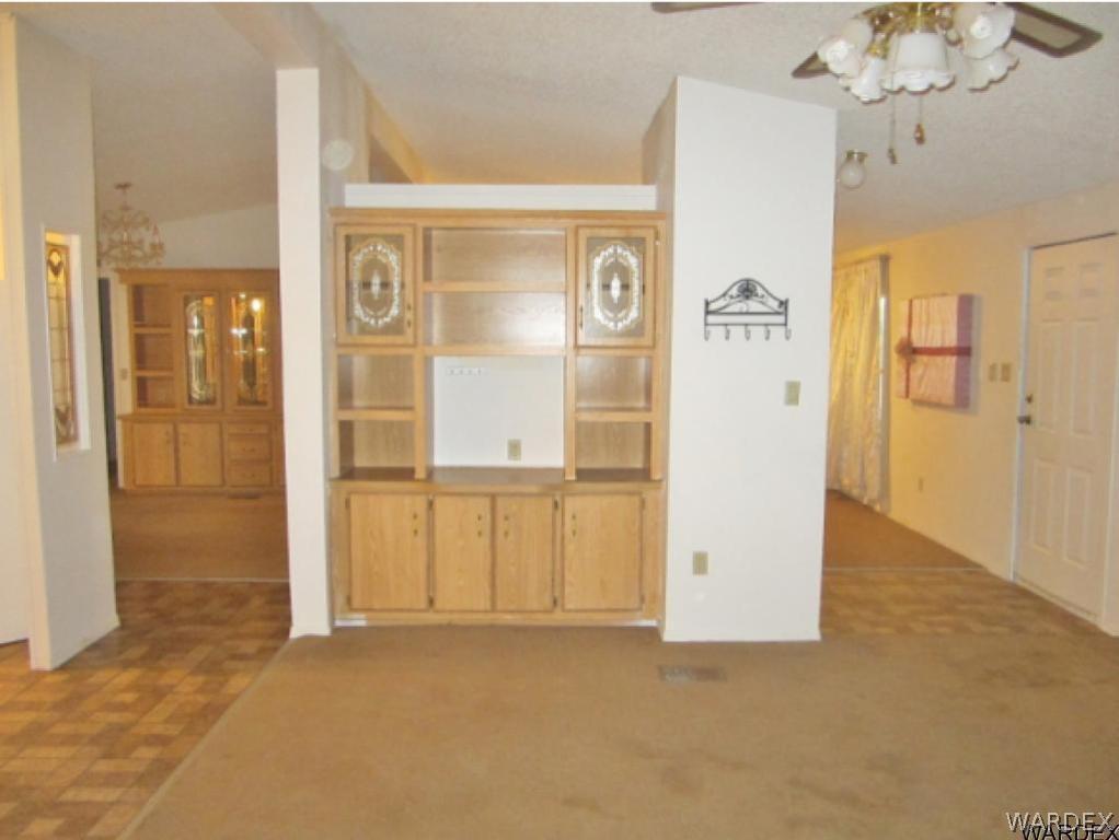 709 Aztec Road Golden Valley, AZ 86413 - Photo 13 of 36 Built Ins