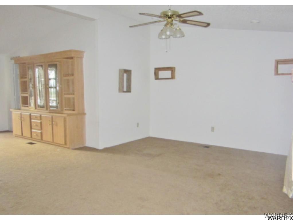 709 Aztec Road Golden Valley, AZ 86413 - Photo 6 of 36 To Dining Room