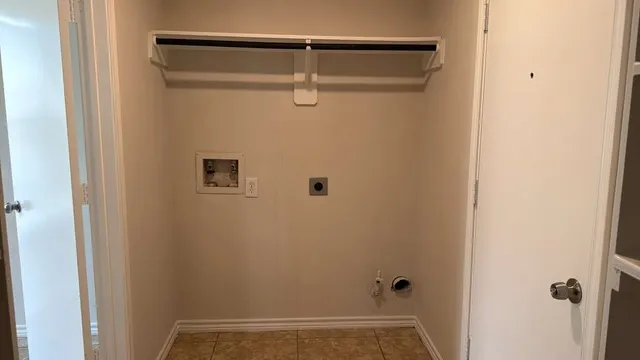 $260,000 | 6622 Sutton Meadows Drive, Houston, TX 77086